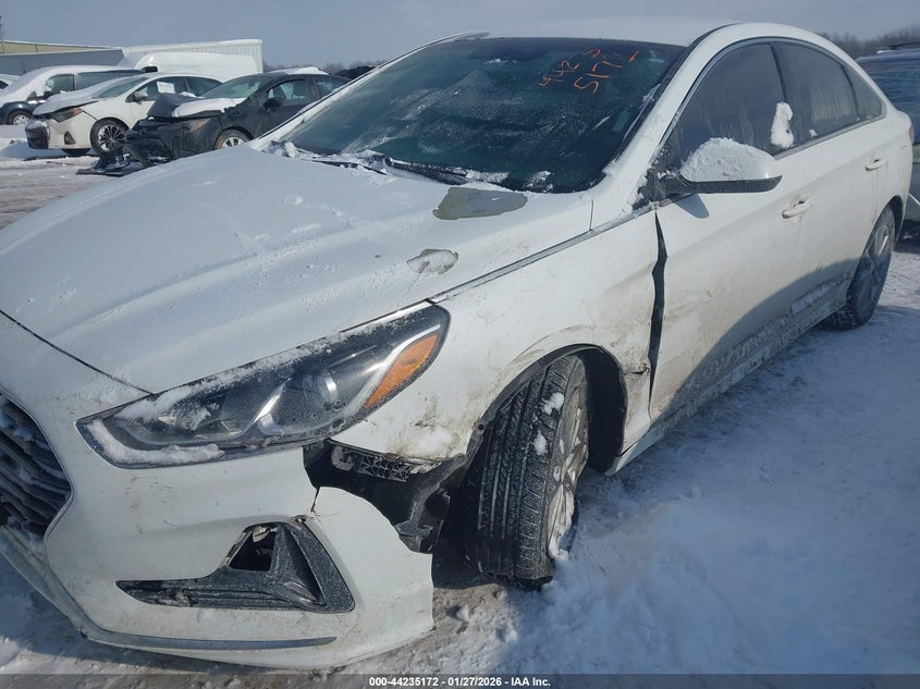 VIN 5NPE24AF5KH761297 2019 HYUNDAI SONATA SE