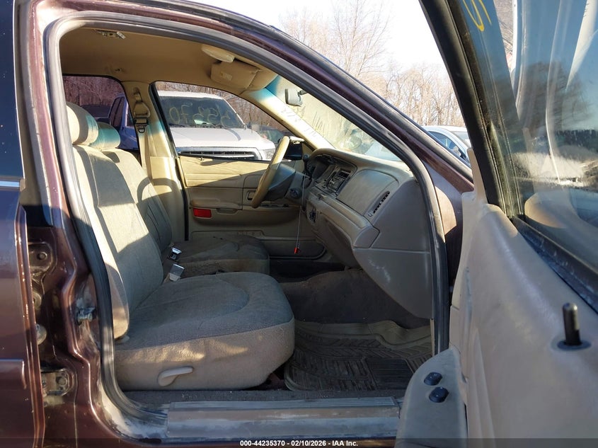 2000 Ford Crown Victoria Police Interceptor