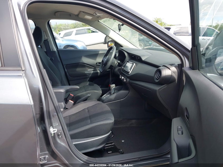 2024 Nissan Kicks S Xtronic Cvt