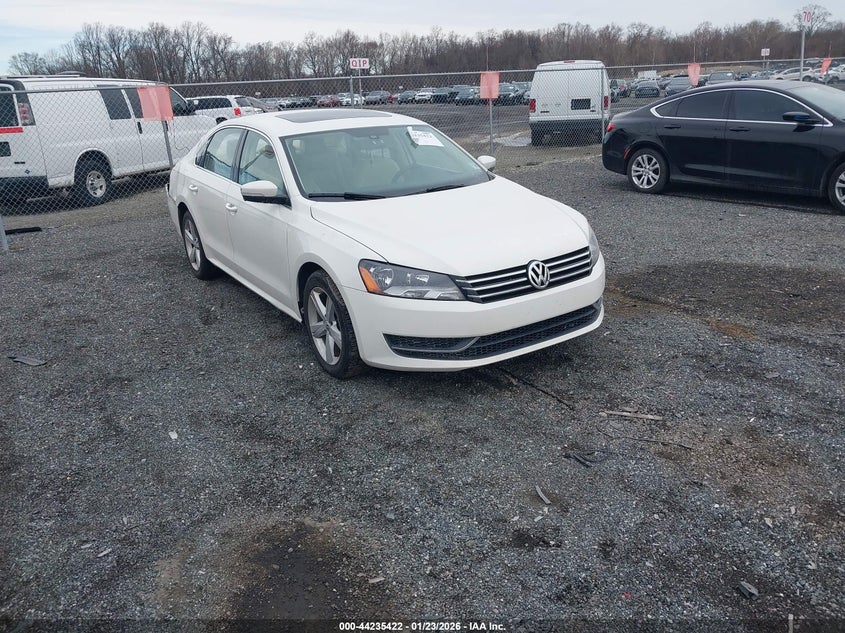 2013 Volkswagen Passat 2.5L Se