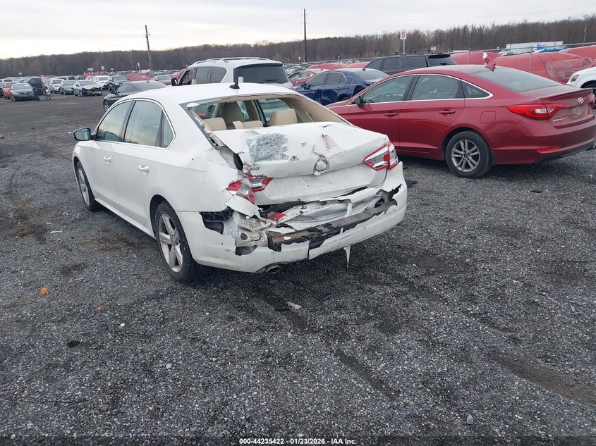 2013 Volkswagen Passat 2.5L Se