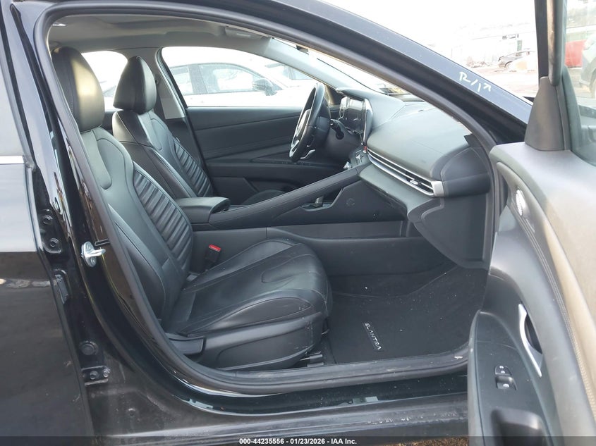 2023 Hyundai Elantra Limited