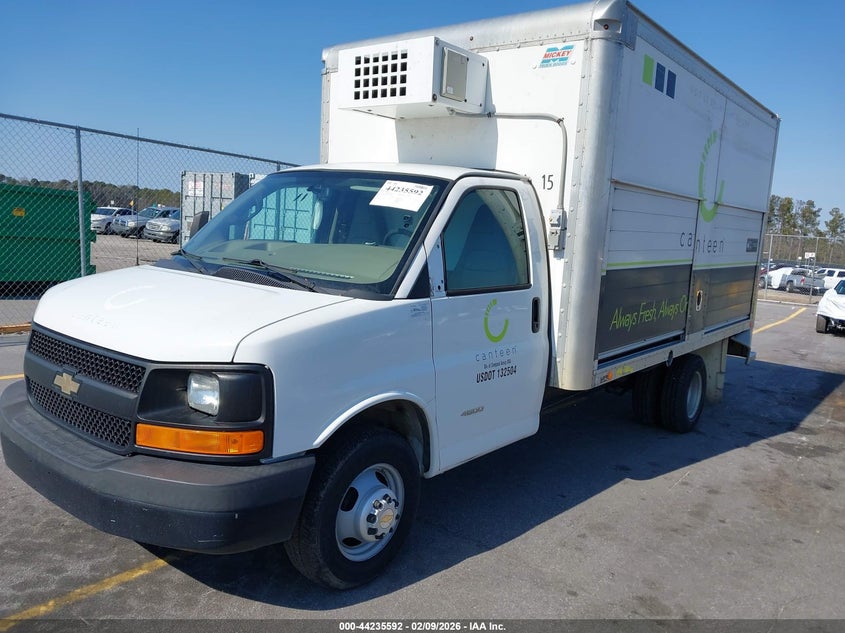 2016 Chevrolet Express Cutaway 4500 white Lot 111044235592 Vin 1GB6GUCG2G1150318