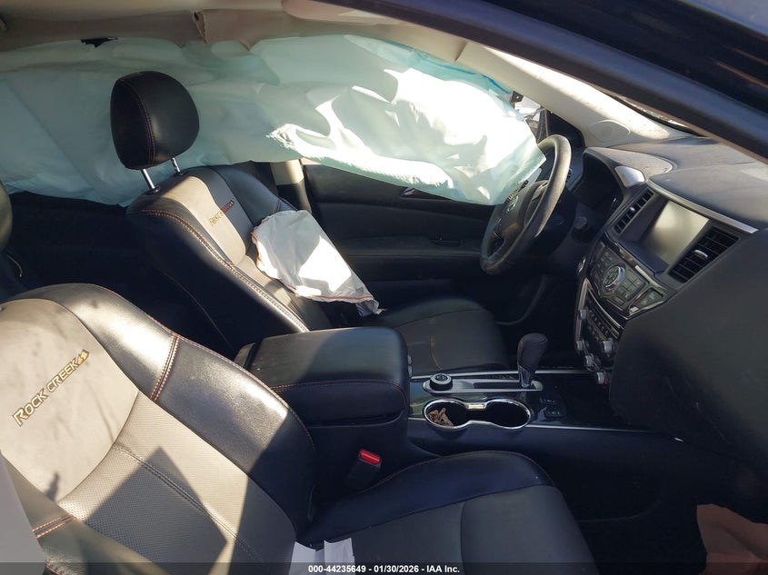 2020 Nissan Pathfinder Sl 4Wd