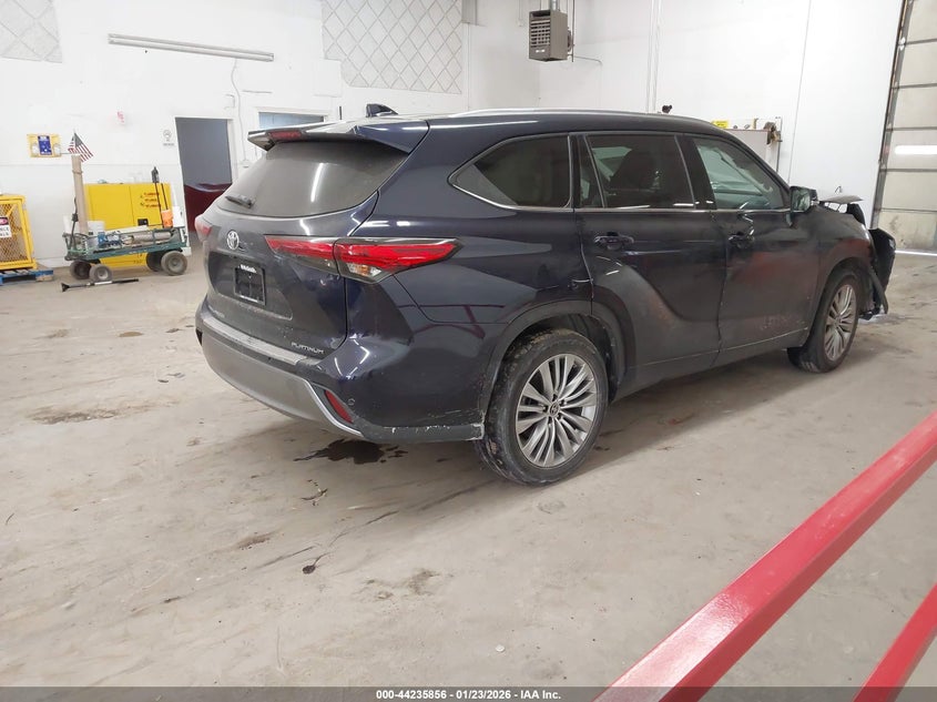 2023 Toyota Highlander Platinum