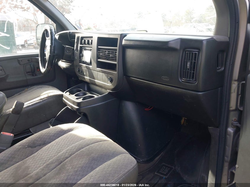 2009 Chevrolet Express 2500 Ls