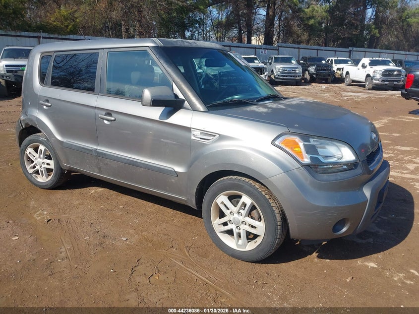 2011 Kia Soul +