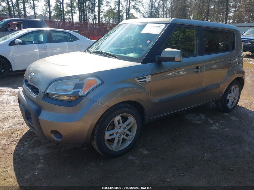 2011 Kia Soul +