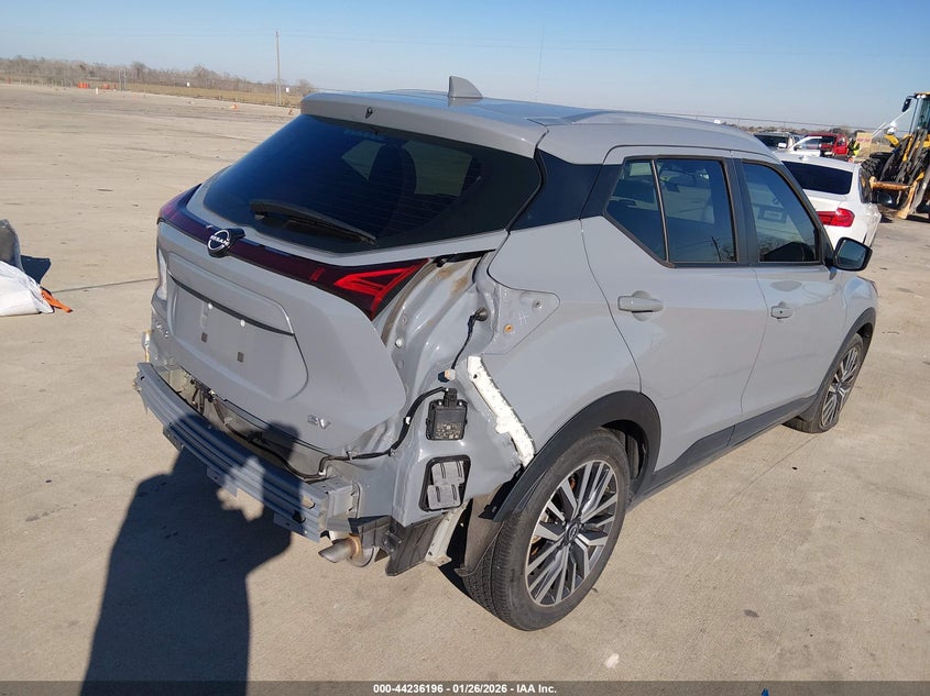 2024 Nissan Kicks Sv Xtronic Cvt