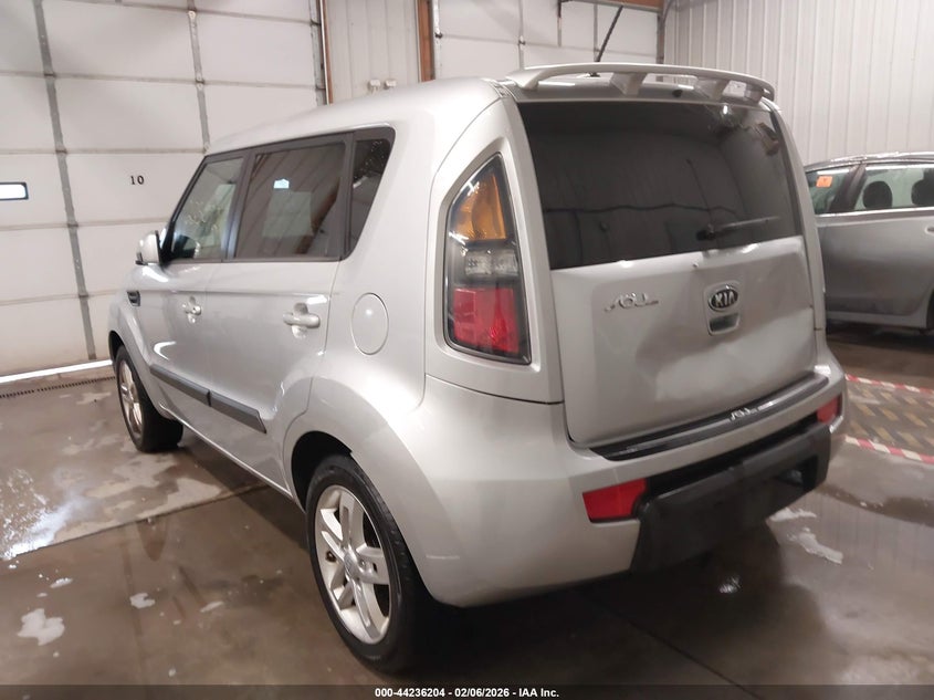 2011 Kia Soul +