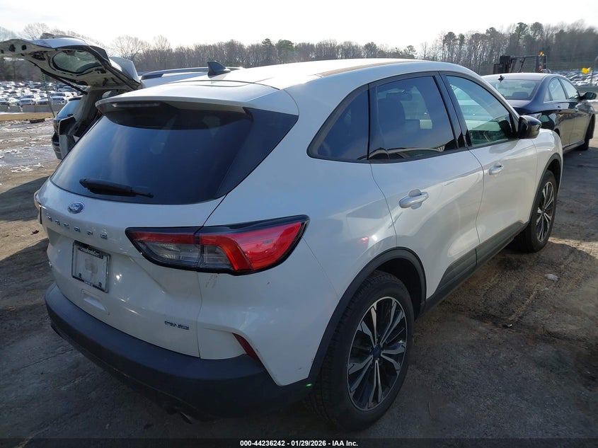 2021 Ford Escape Se