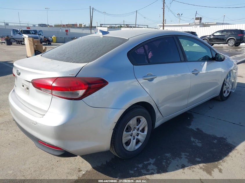 Vin: 3kpfl4a74je196053, lot: 44732737, kia forte lx 20184