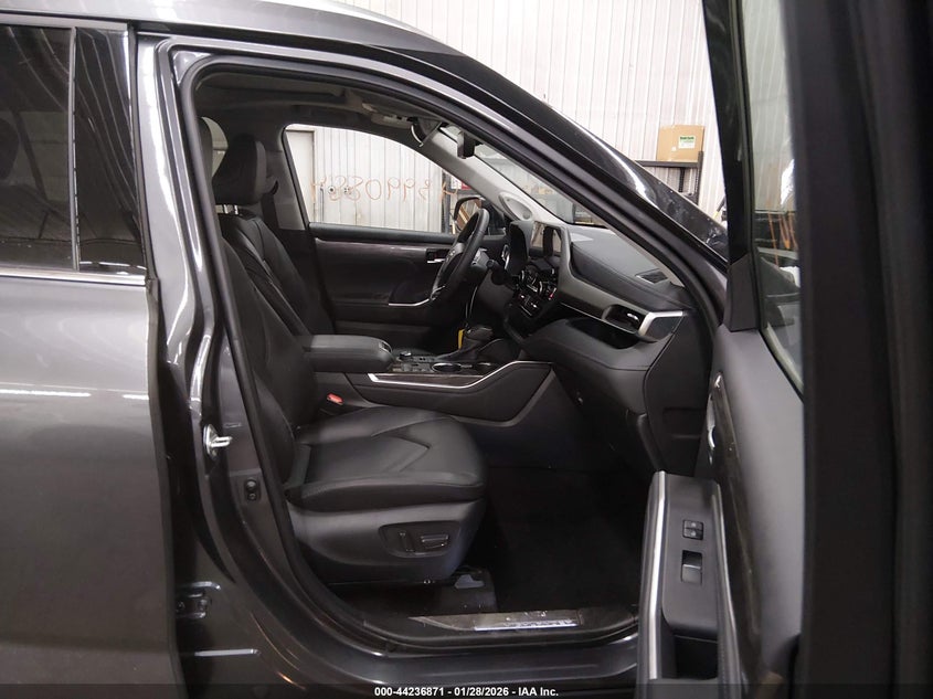 2024 Toyota Highlander Limited