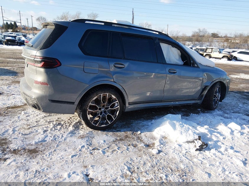 VIN 5UX23EM00P9N89076 2023 BMW X7 XDRIVE40I