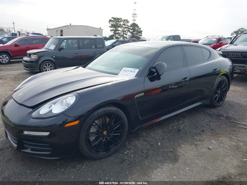 2016 Porsche Panamera 4