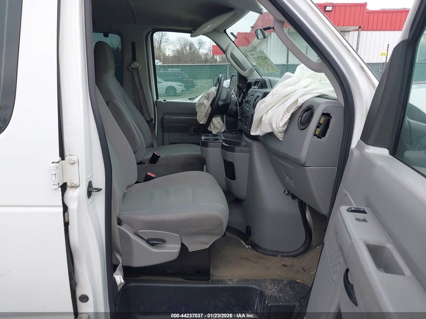 2011 Ford E-350 Super Duty Xlt