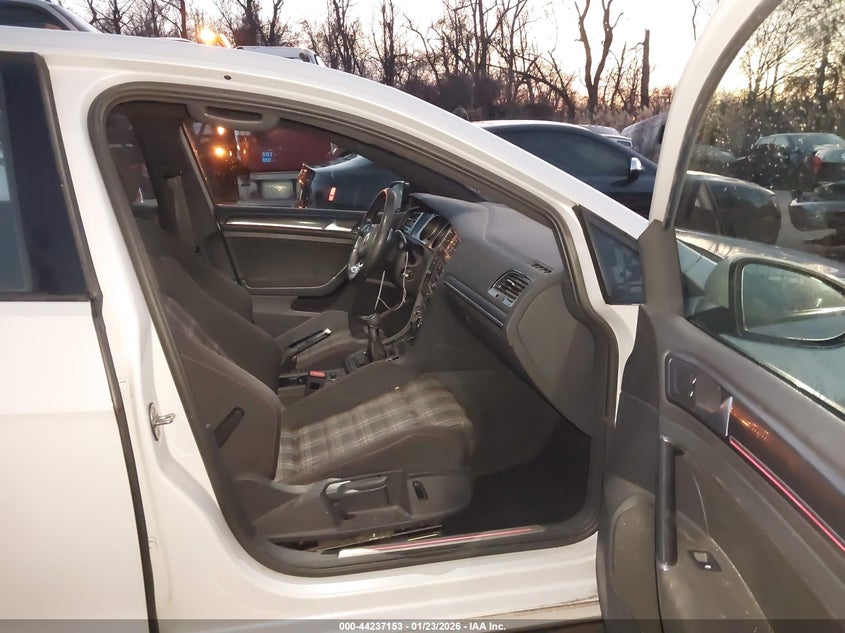 2019 Volkswagen Golf Gti 2.0T Autobahn/2.0T Rabbit Edition/2.0T S/2.0T Se