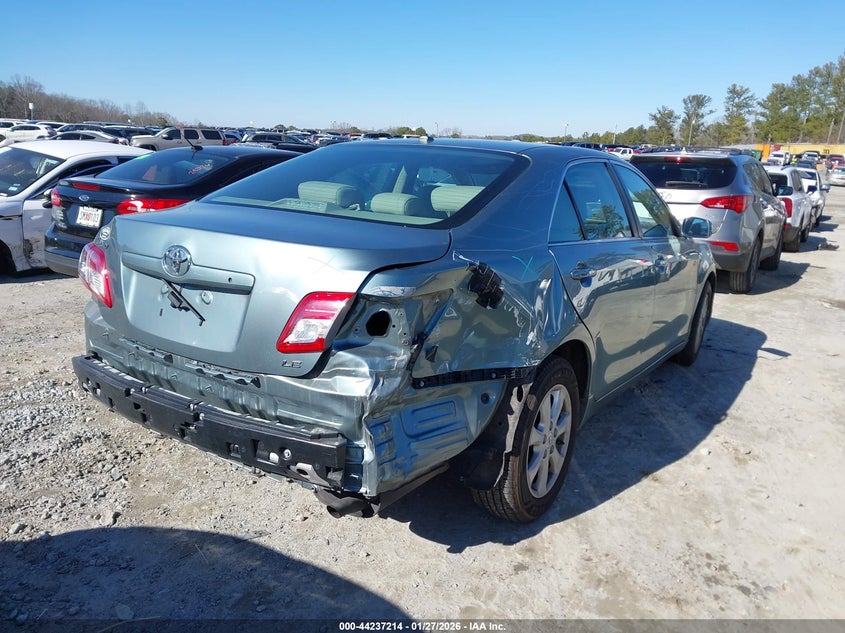 2011 Toyota Camry Le