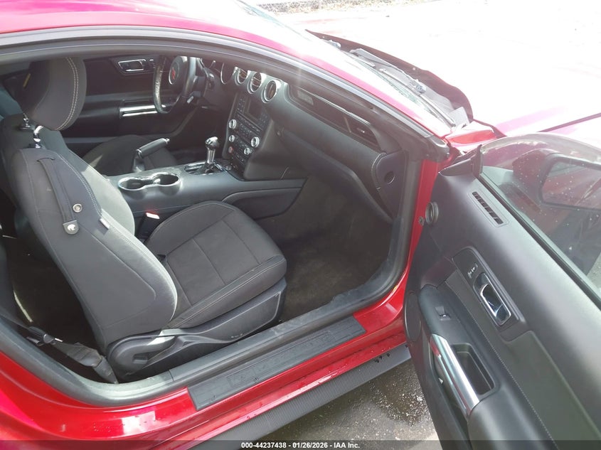 2015 Ford Mustang V6