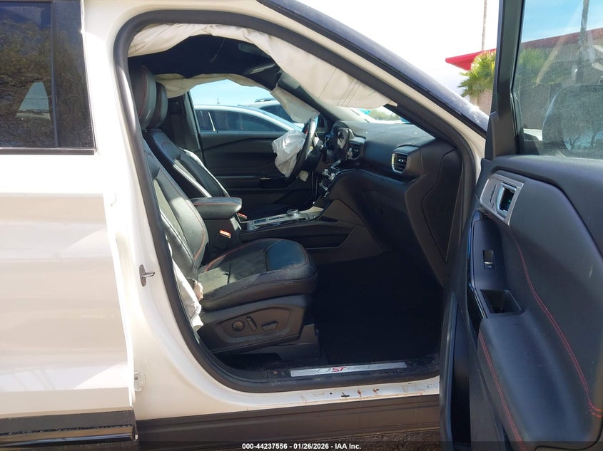 2024 Ford Explorer St-Line