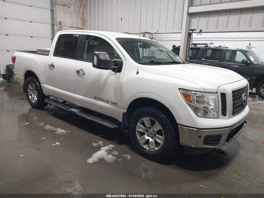 2019 NISSAN TITAN SV
