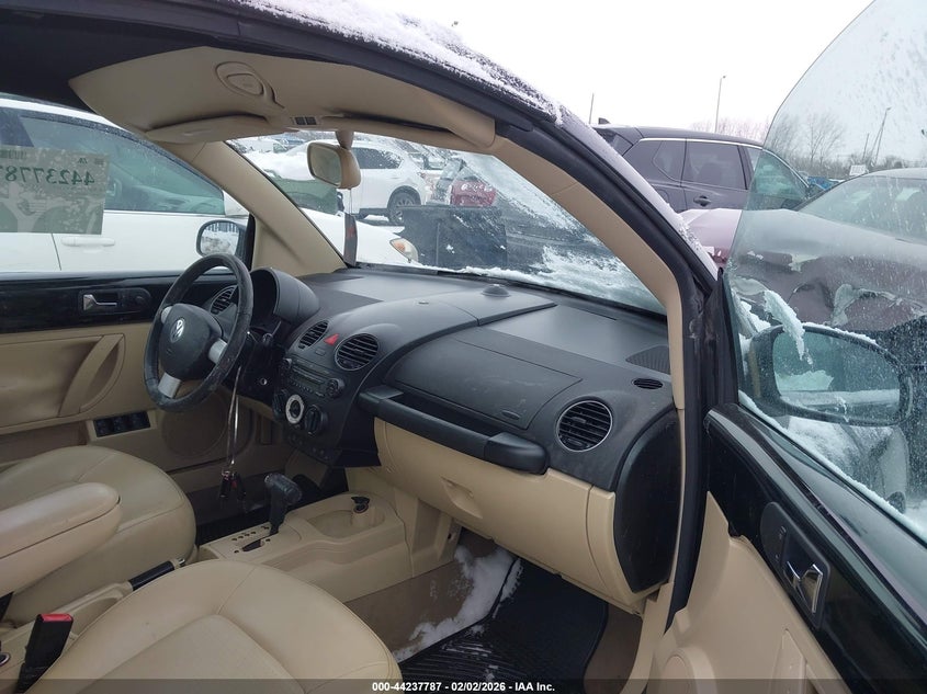 2009 Volkswagen New Beetle 2.5L