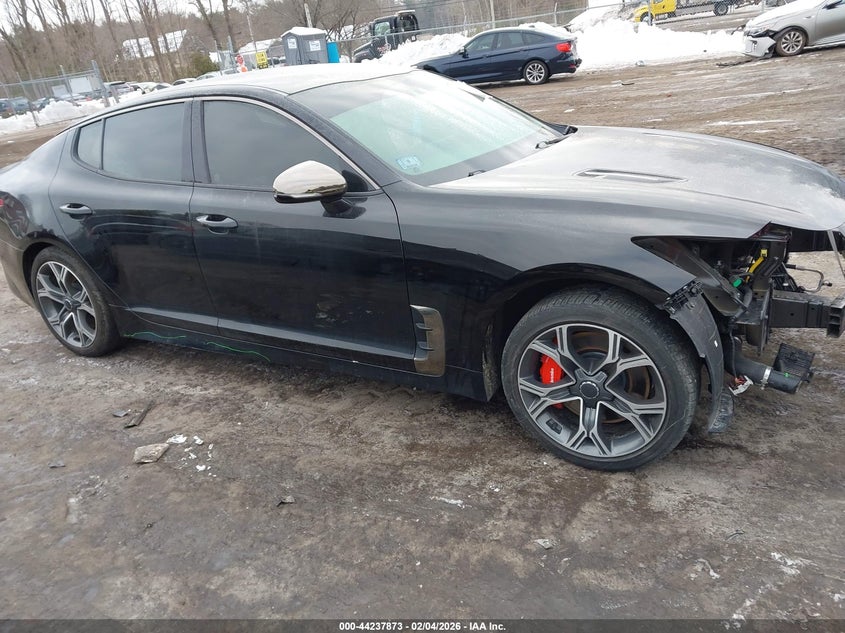 KNAE35LC0J6015643 KIA STINGER Photo 1