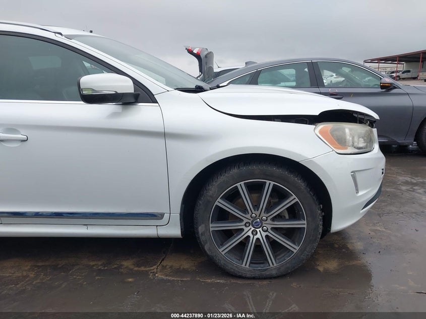 VIN YV449MRU7H2009666 2017 VOLVO XC60 T6 INSCRIPTION
