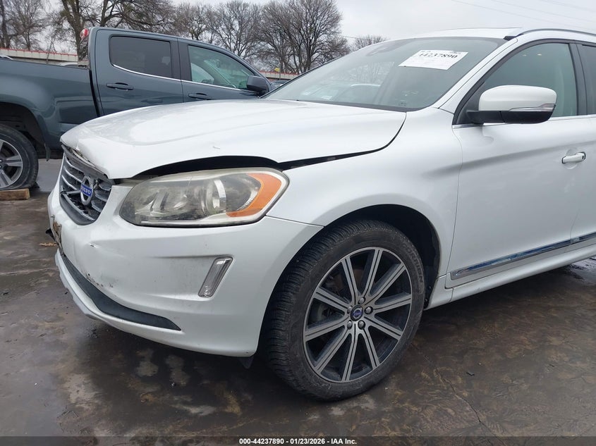 VIN YV449MRU7H2009666 2017 VOLVO XC60 T6 INSCRIPTION
