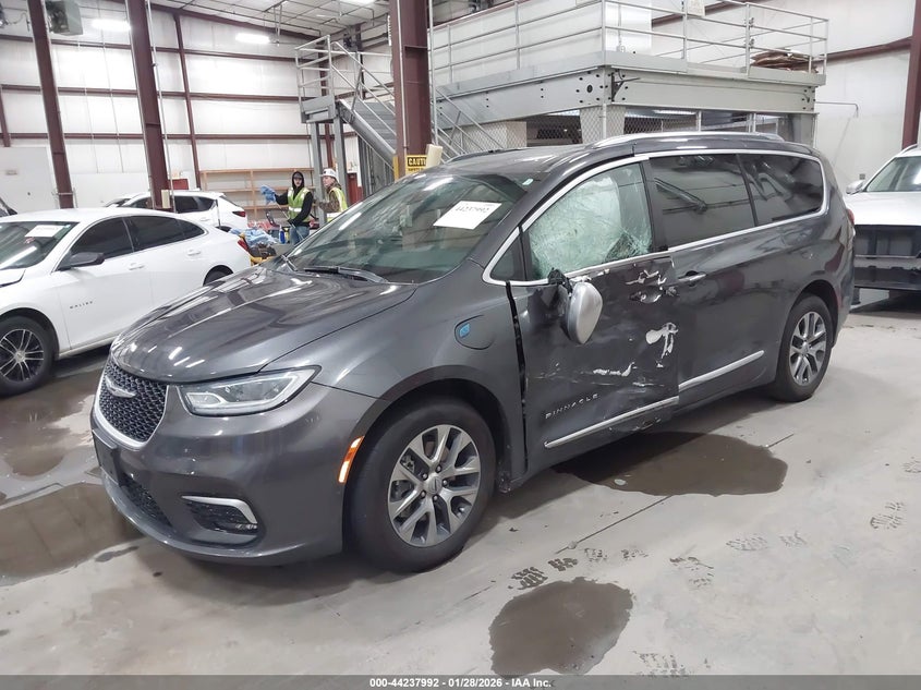 Vin: 2c4rc1n77nr157063, lot: 44734063, chrysler pacifica hybrid pinnacle 20222