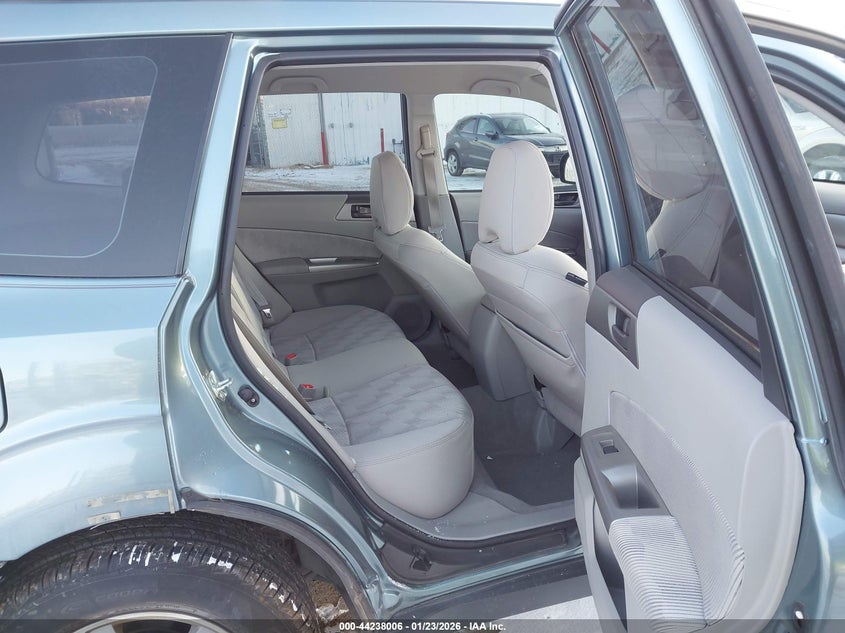 2010 Subaru Forester 2.5X VIN: JF2SH6BC4AH766135 Lot: 44238006