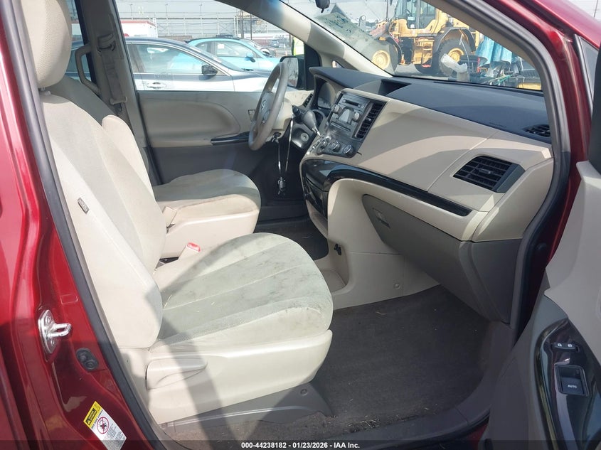 2012 Toyota Sienna Base V6 7 Passenger