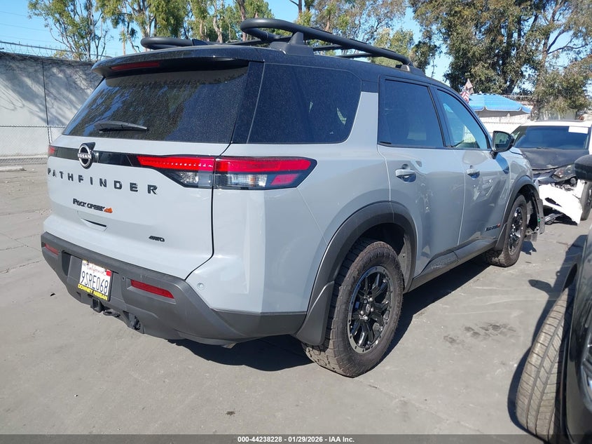 2025 Nissan Pathfinder Rock Creek 4Wd