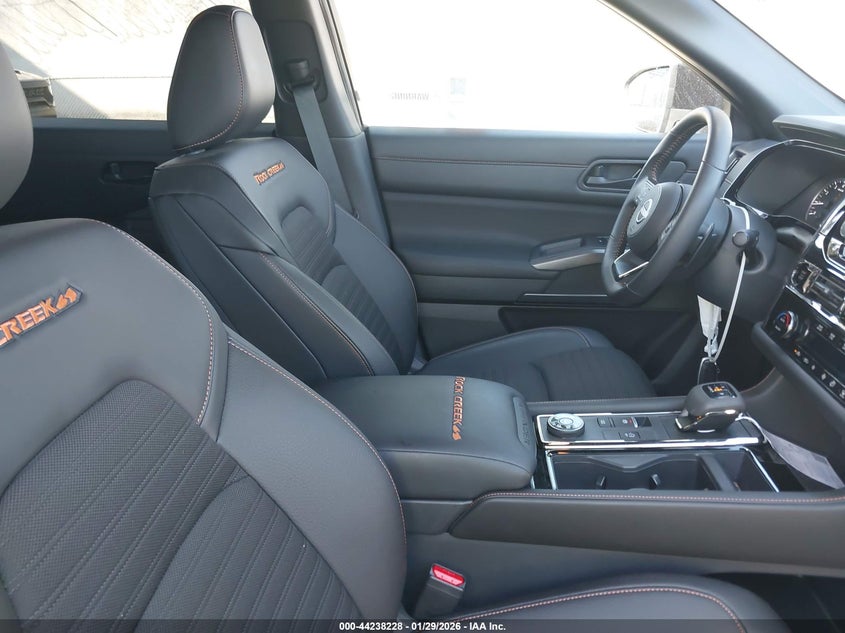 2025 Nissan Pathfinder Rock Creek 4Wd