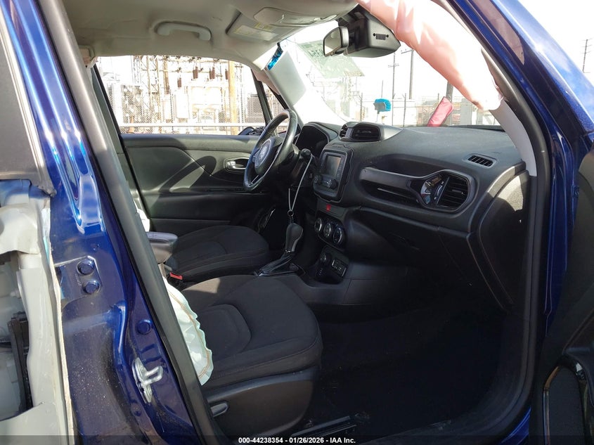 2017 Jeep Renegade Altitude 4X4