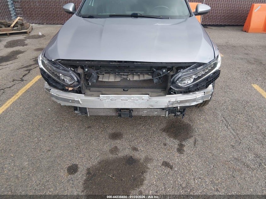 2020 HONDA ACCORD auction photo 6
