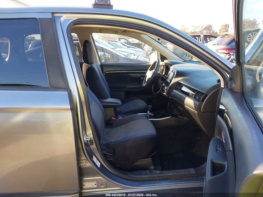 2020 Mitsubishi Outlander Es 2.4