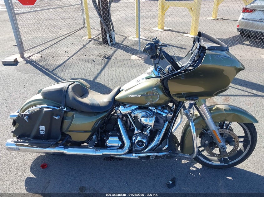 2017 Harley-Davidson Fltrxs Road Glide Special VIN: 1HD1KTC16HB604302 Lot: 44238538