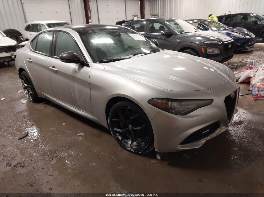 2019 Alfa Romeo Giulia Ti Awd
