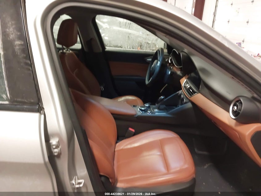 2019 Alfa Romeo Giulia Ti Awd