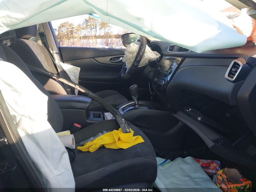 2016 Nissan Rogue Sv