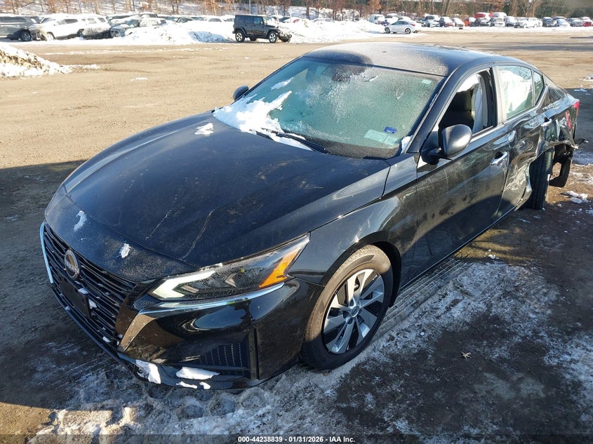 2025 Nissan Altima S Fwd