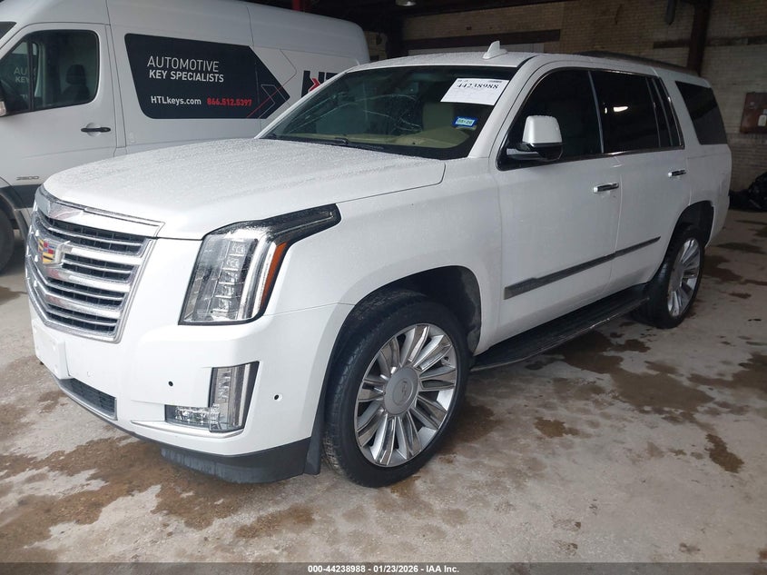 Vin: 1gys3akj3hr266870, lot: 44735142, cadillac escalade standard 20172