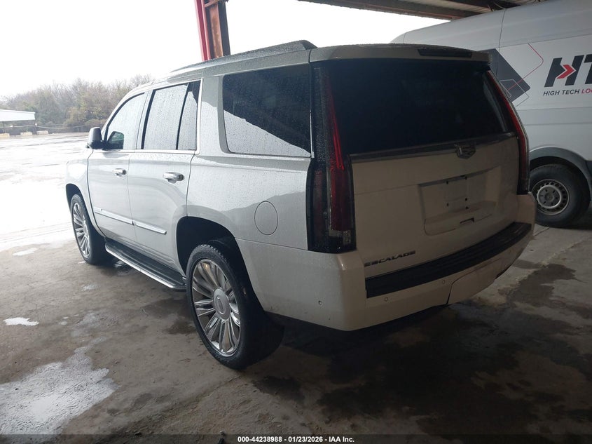 Vin: 1gys3akj3hr266870, lot: 44735142, cadillac escalade standard 20173