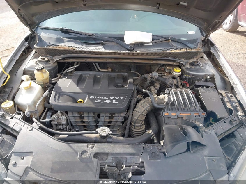 2013 CHRYSLER 200 SEDAN 2.4L I-4 DOHC, VVT, 173HP