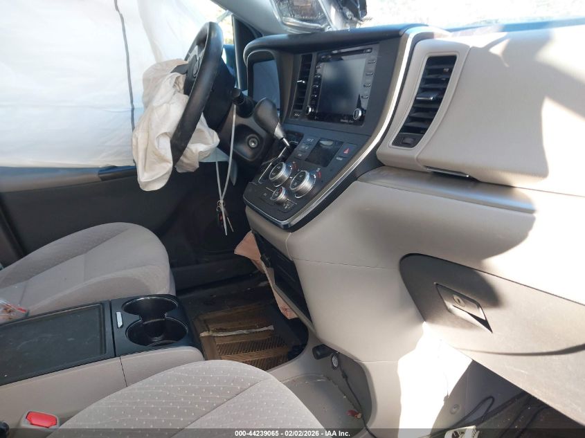 2019 Toyota Sienna Le 7 Passenger