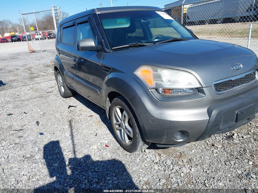 2011 Kia Soul +