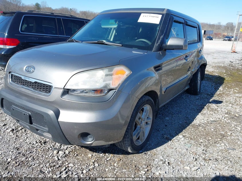 2011 Kia Soul +