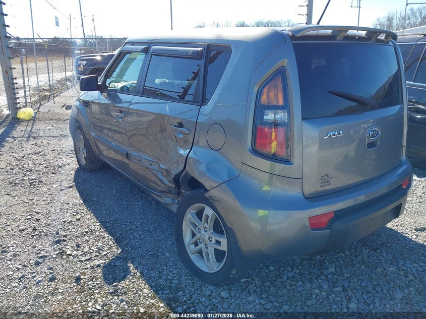 2011 Kia Soul +