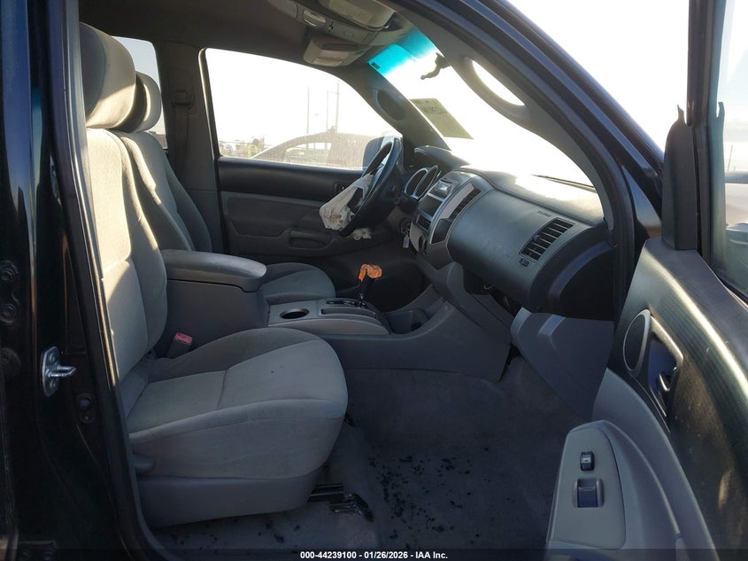 2006 Toyota Tacoma Base V6